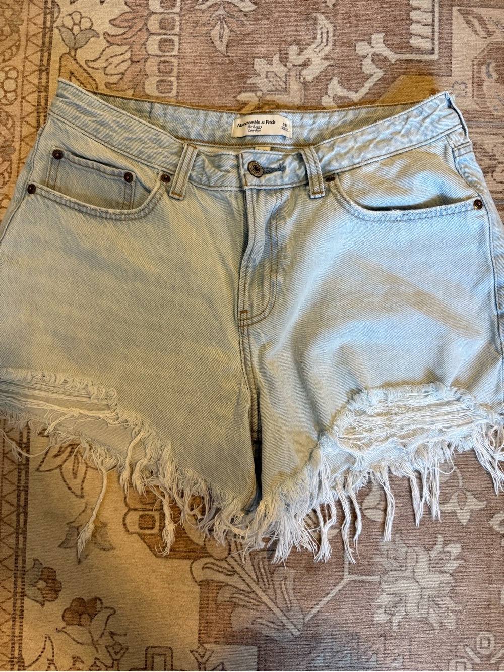 Abercrombie & Fitch baggy low rise shorts